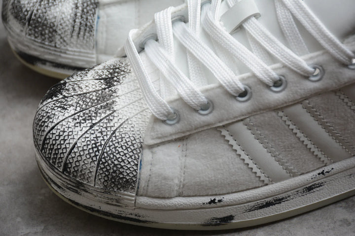 Adidas Superstar