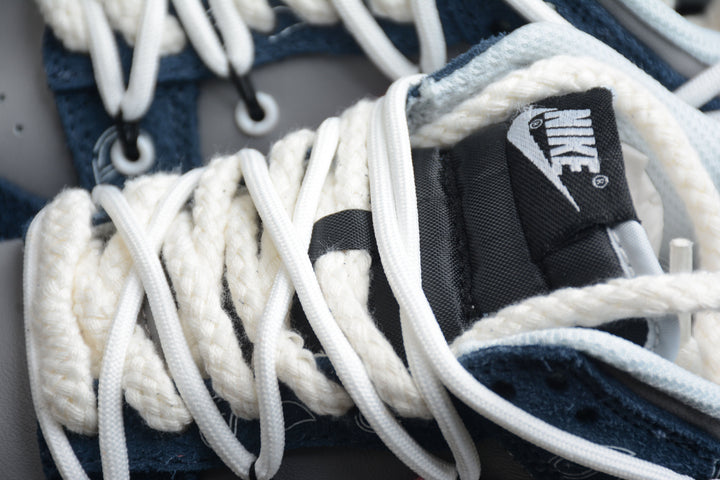 Nike Dunk Low  SB
