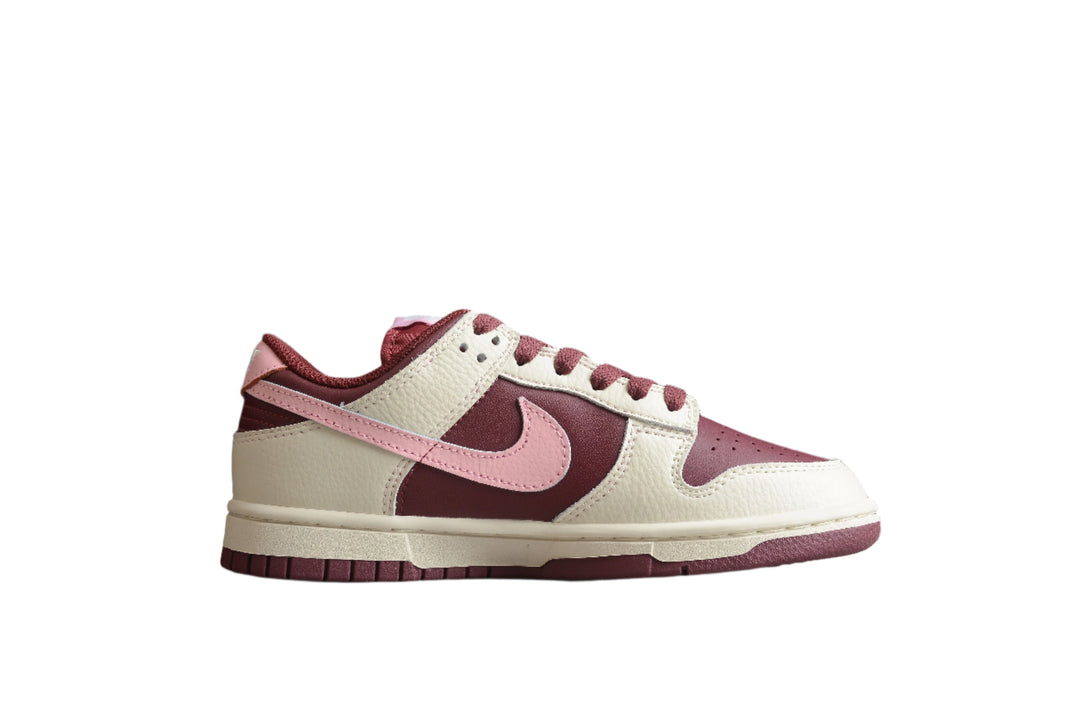 Nike Dunk Low  SB