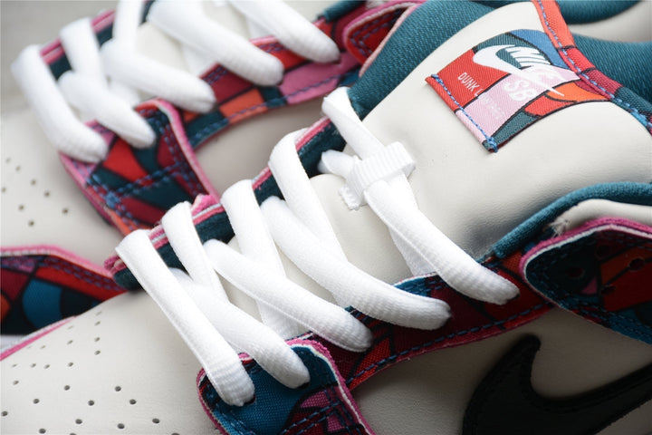 Nike Dunk Low  SB