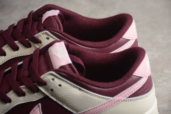 Nike Dunk Low  SB