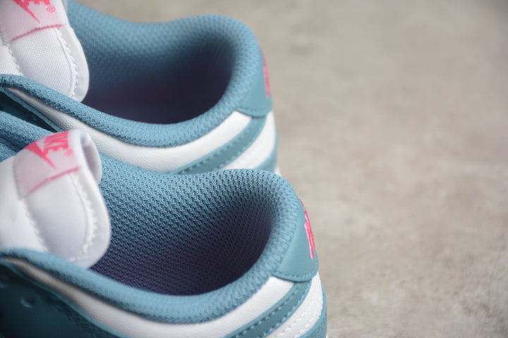 Nike Dunk Low SB 205