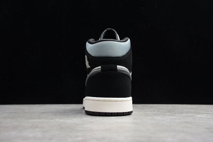 Nike Air Jordan 1 Mid