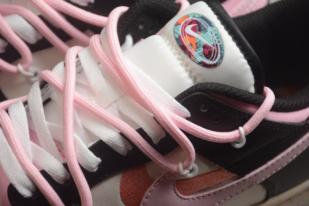 Nike Dunk Low  SB