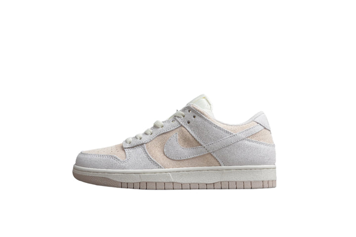 Nike Dunk Low  SB