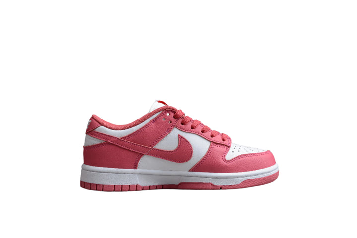 Nike Dunk Low  SB