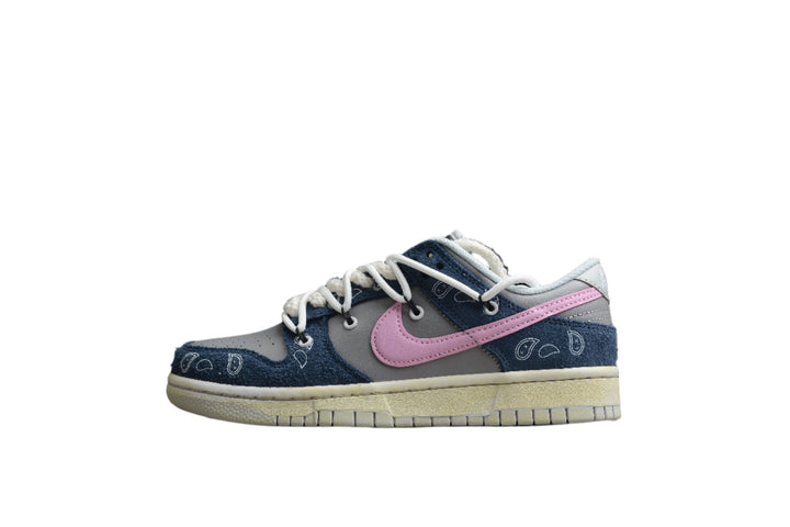 Nike Dunk Low  SB