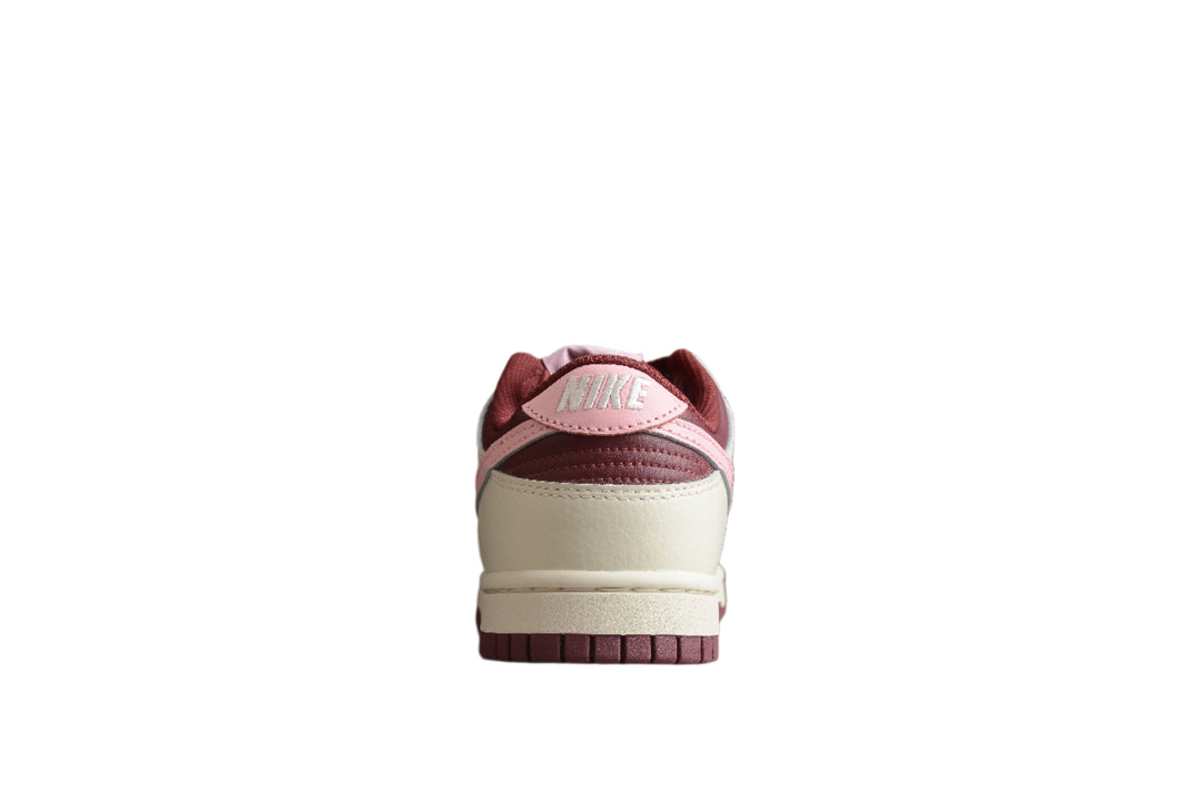 Nike Dunk Low  SB