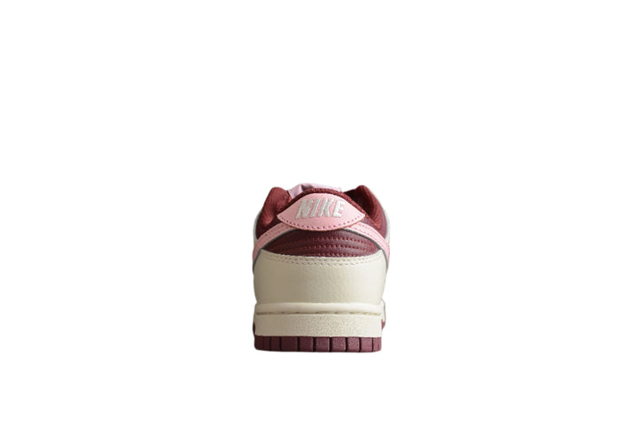 Nike Dunk Low  SB