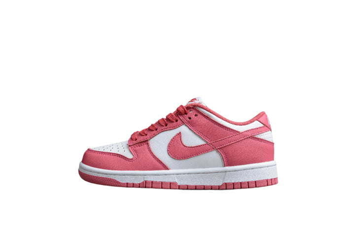 Nike Dunk Low  SB