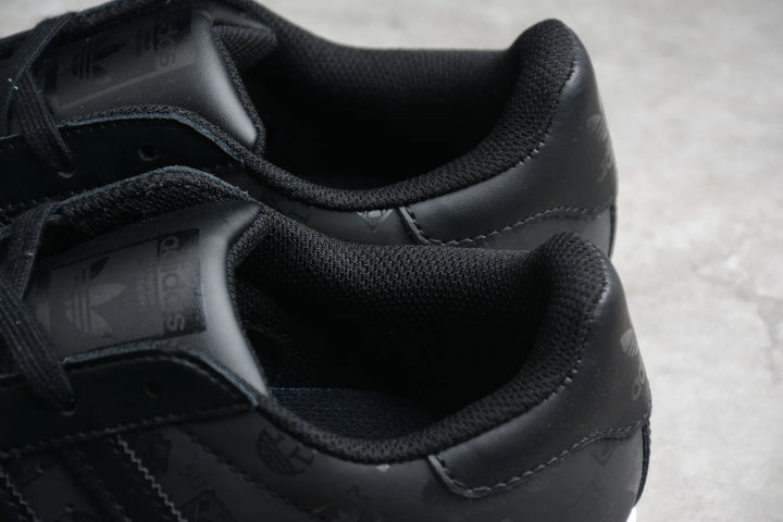 Adidas Superstar