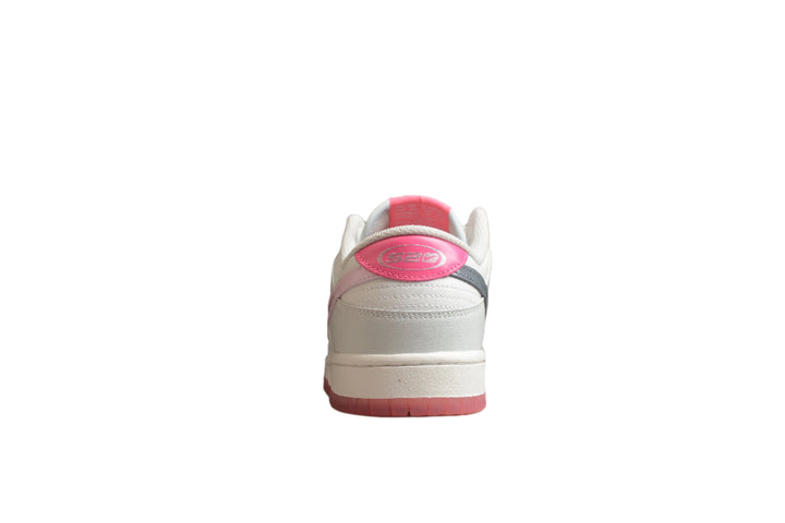 Nike Dunk Low  SB