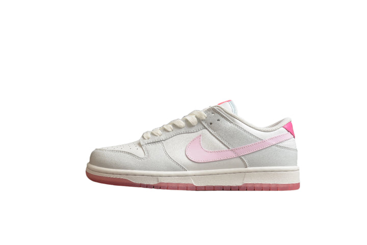 Nike Dunk Low  SB