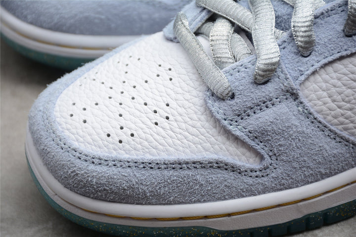 Nike Dunk Low  SB