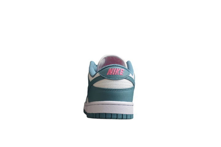 Nike Dunk Low SB 205