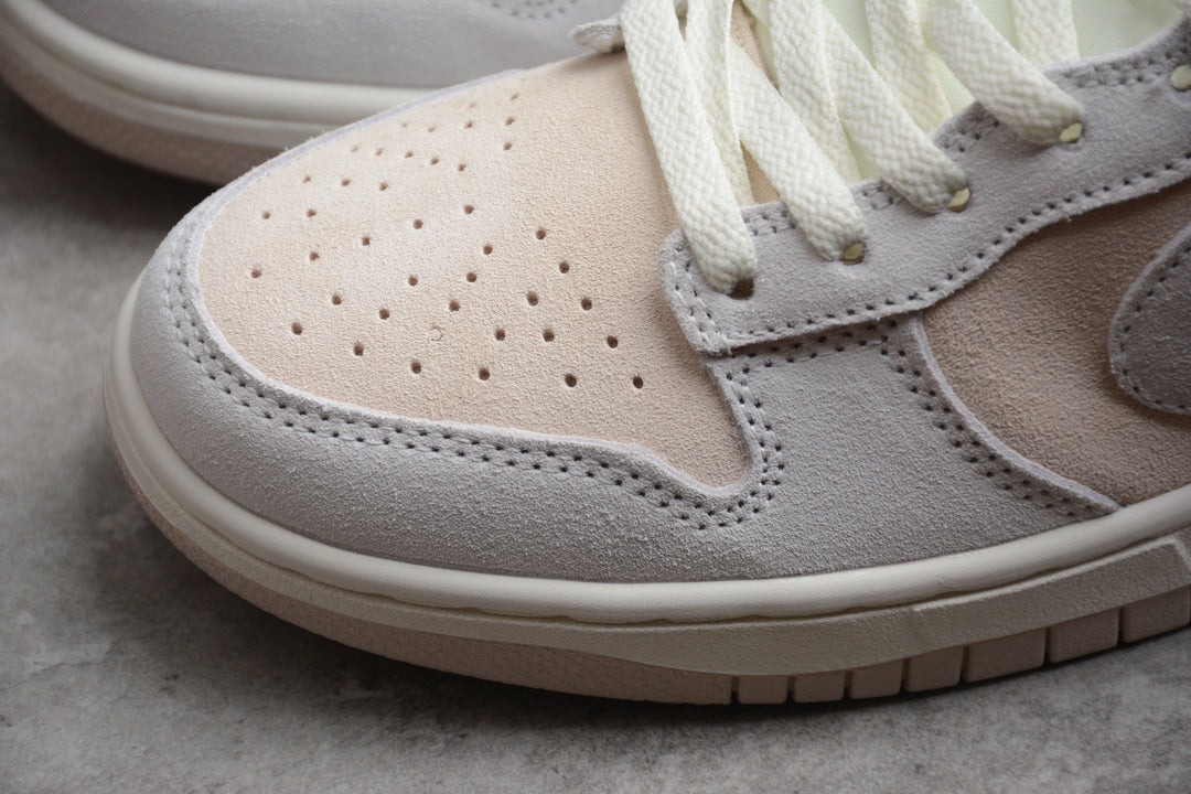 Nike Dunk Low  SB