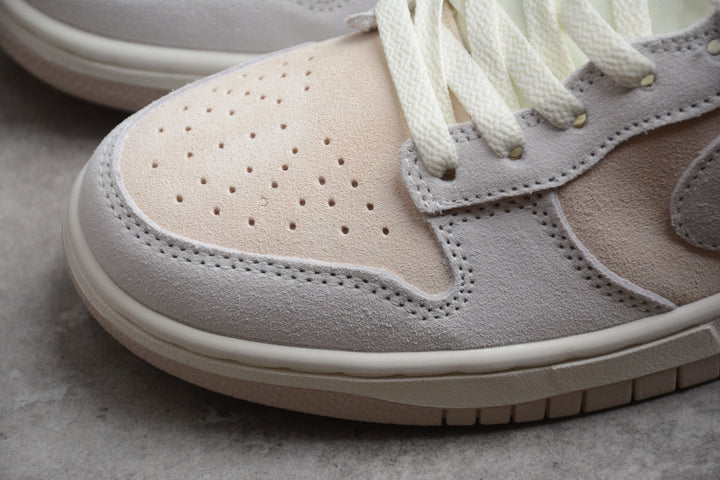 Nike Dunk Low  SB