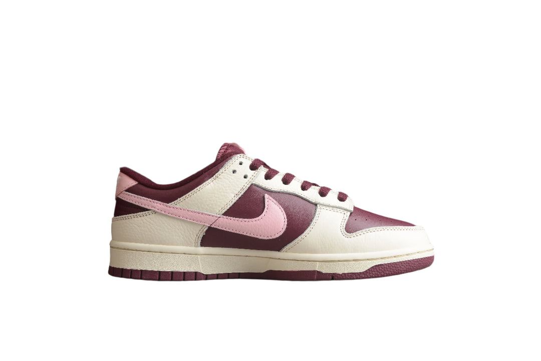Nike Dunk Low  SB