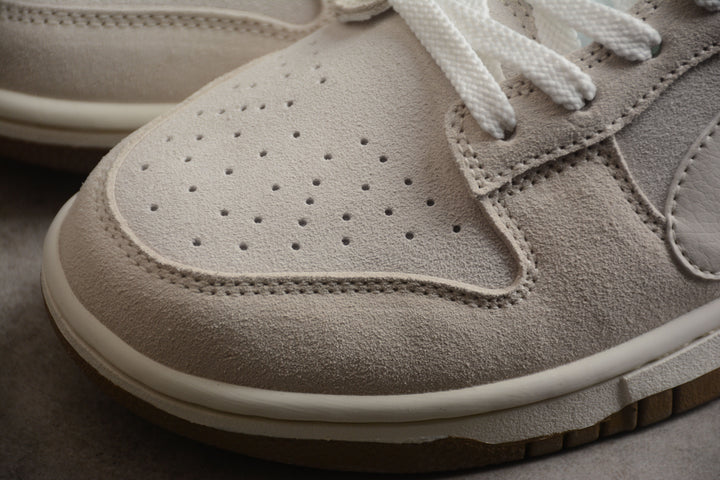 Nike Dunk Low  SB