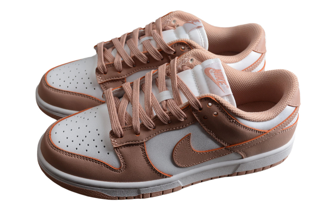 Nike Dunk Low  SB