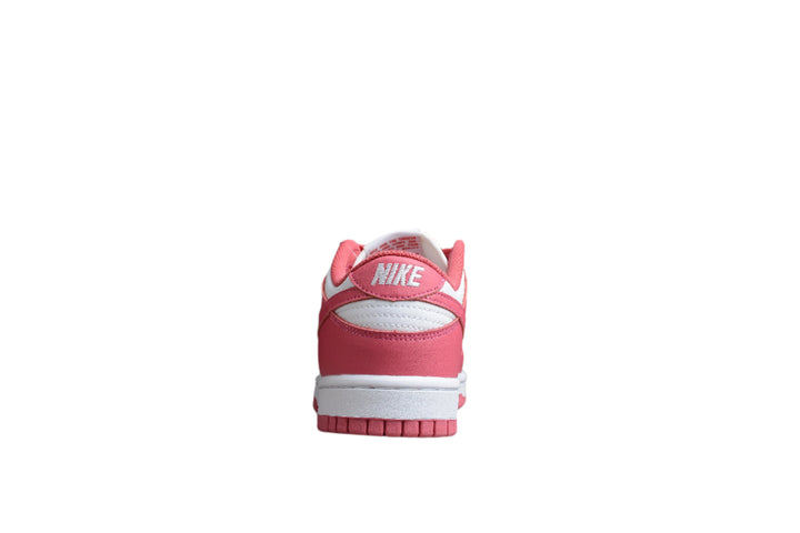 Nike Dunk Low  SB