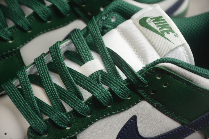Nike Dunk Low SB