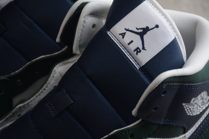 Nike Air Jordan 1 Mid