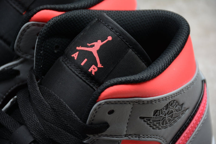 Nike Air Jordan 1 Mid