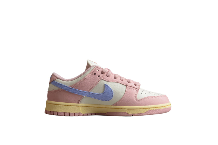 Nike Dunk Low  SB